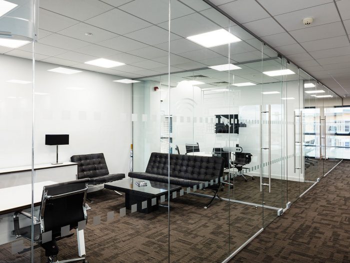 glass partitions for office 